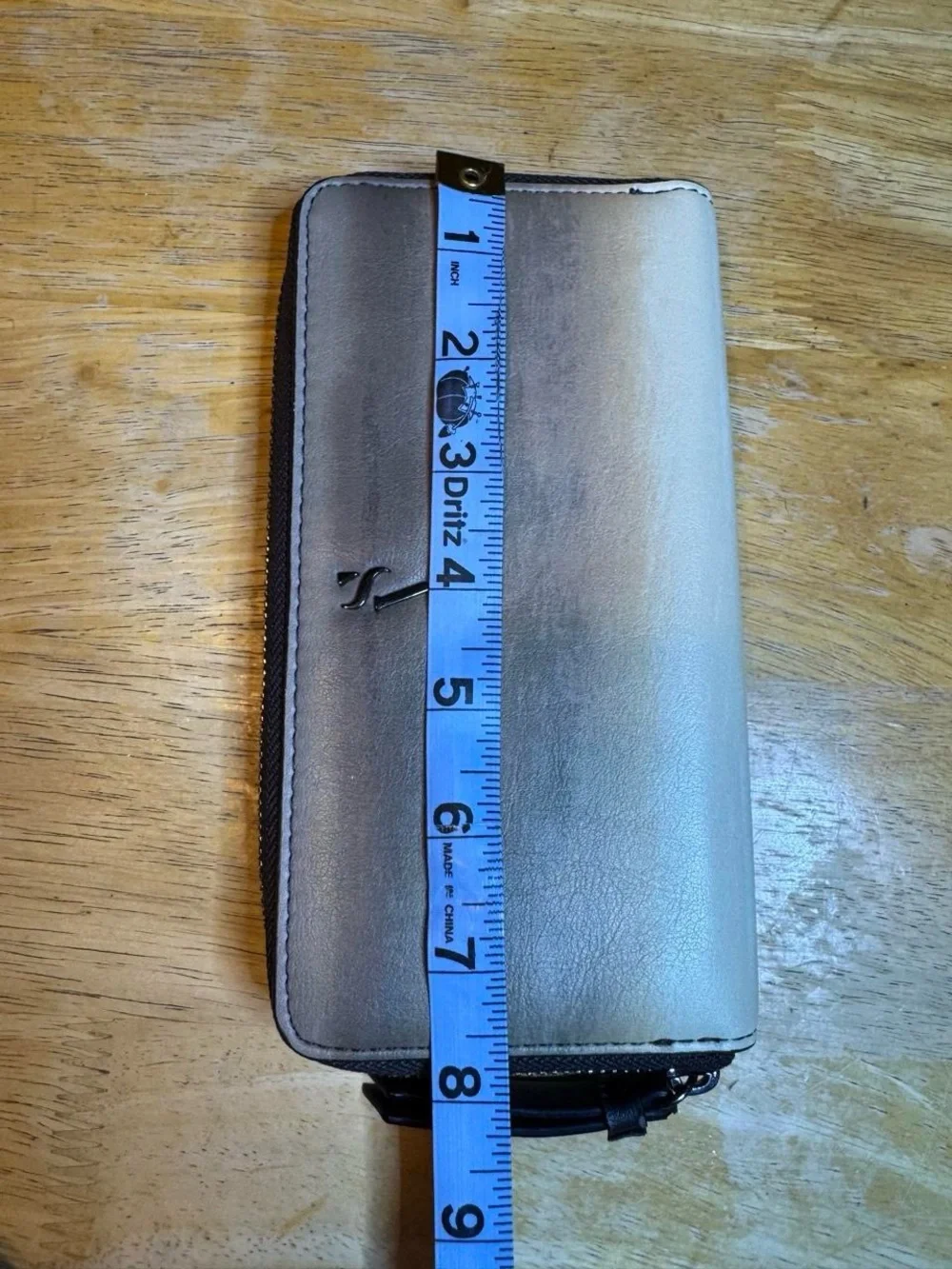 Simply Vera Vera Wang Gradient Gray Zip Wallet